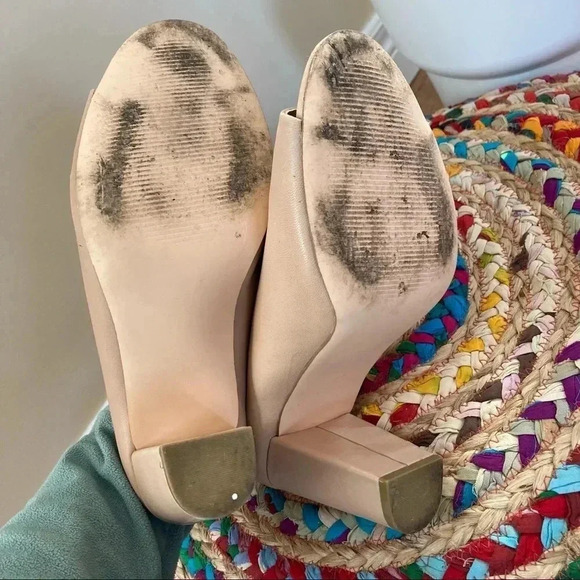Bleecker & Bond nude heel  sandals mules - Picture 7 of 7